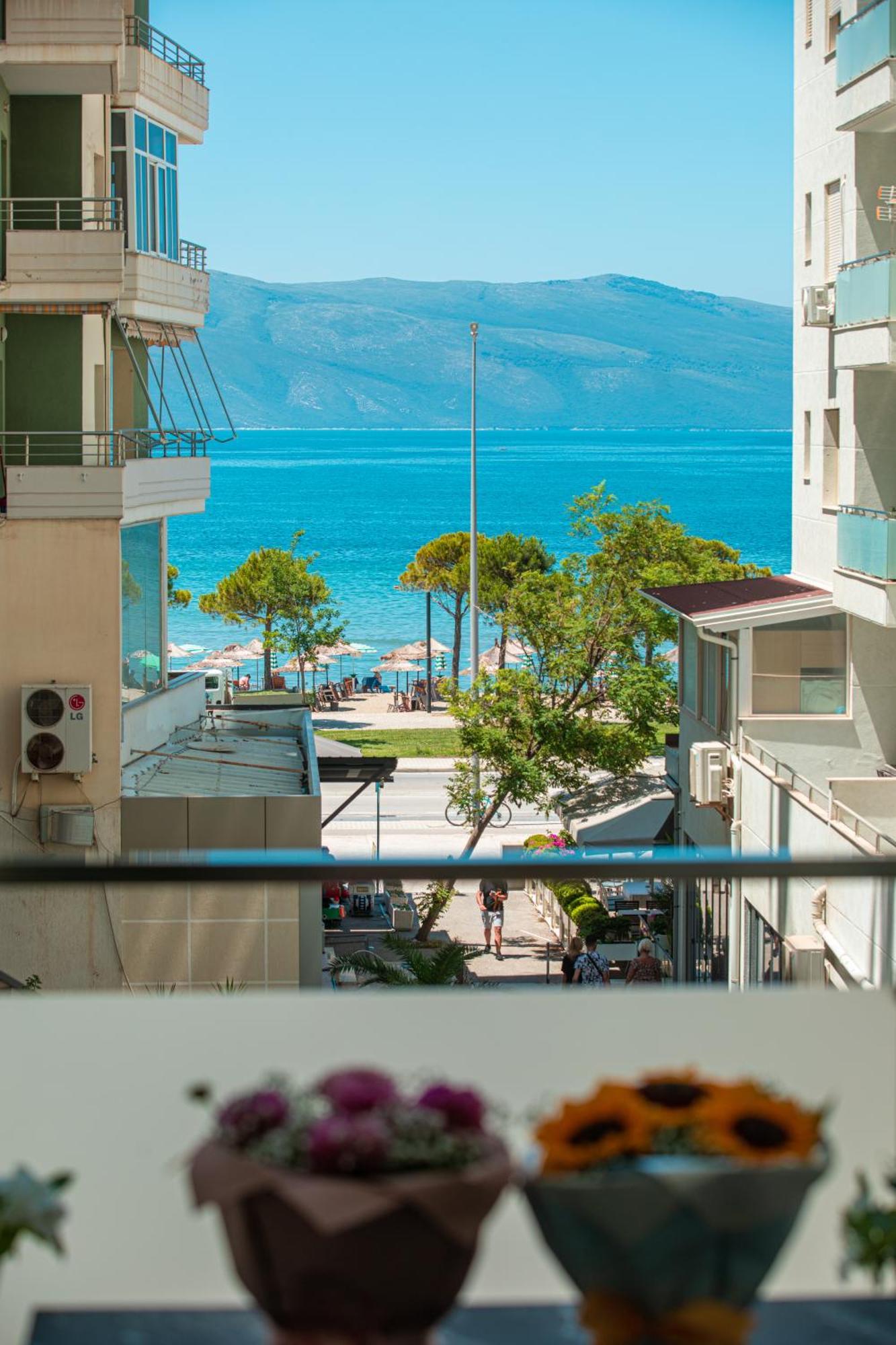 Vlore Luxury Apartaments "Fael" Exterior photo